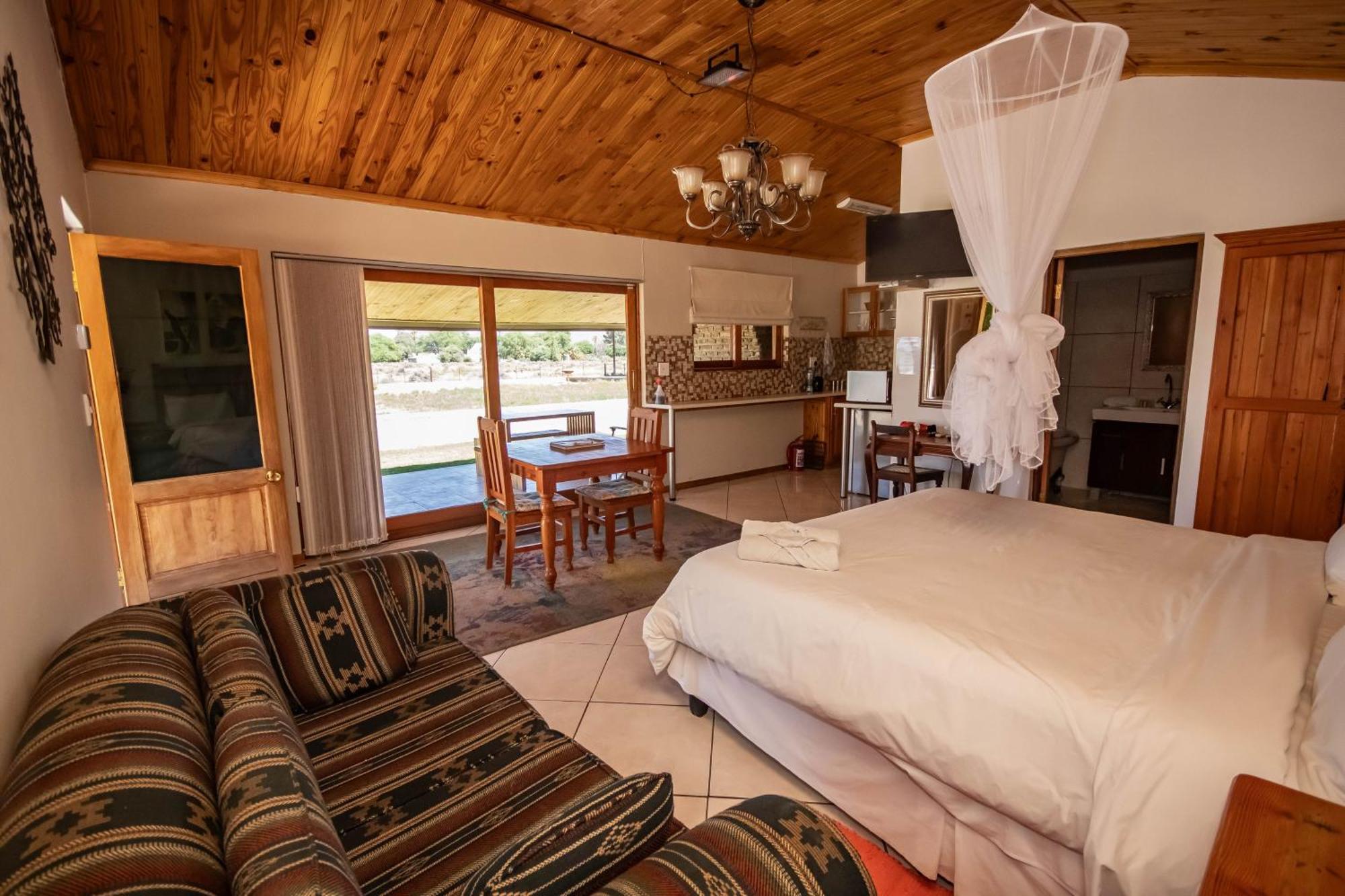 Tarantula Guest House Calvinia المظهر الخارجي الصورة