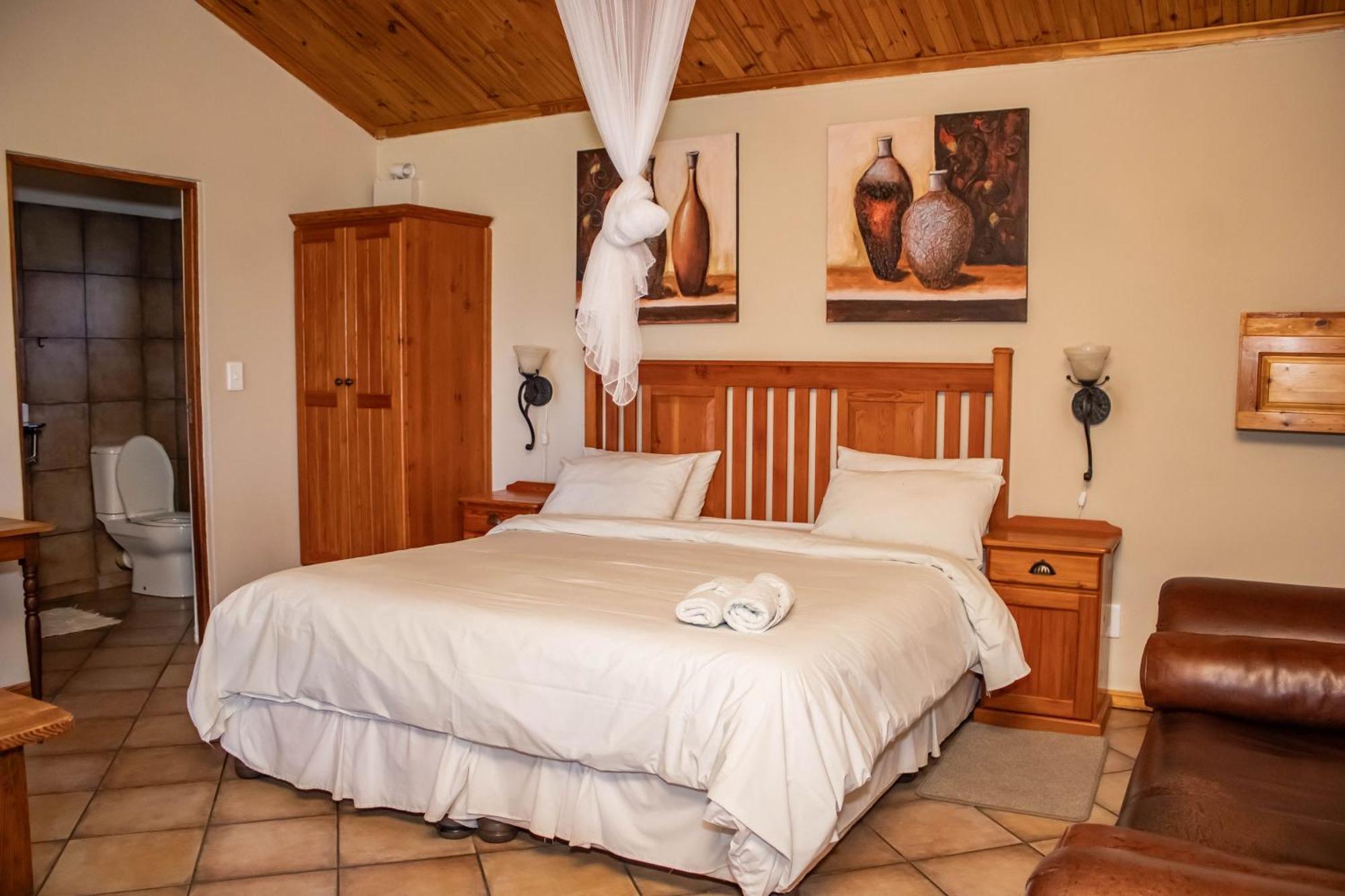 Tarantula Guest House Calvinia المظهر الخارجي الصورة