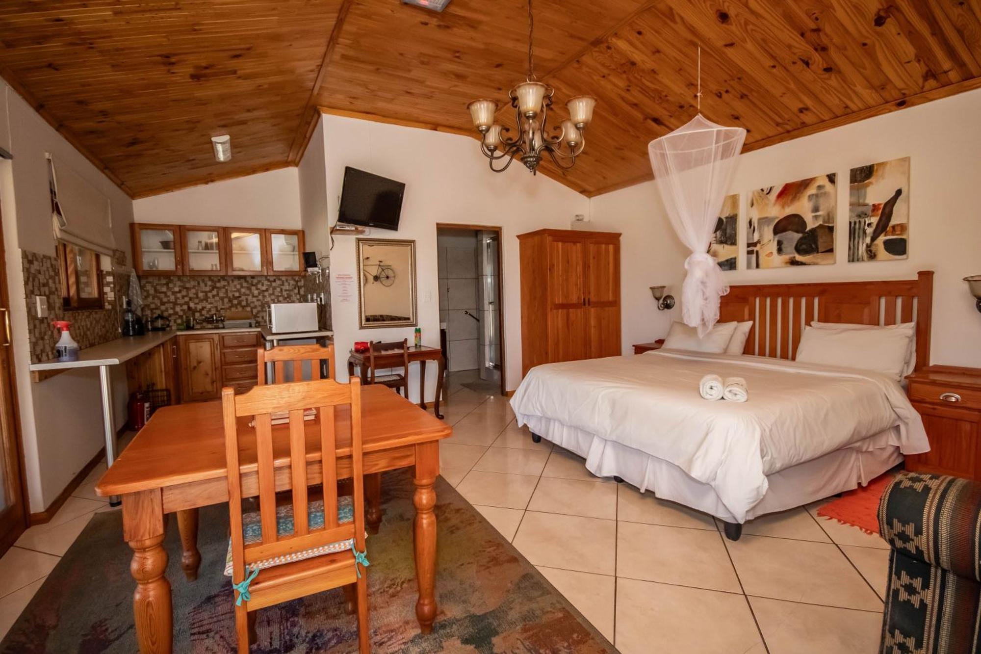 Tarantula Guest House Calvinia المظهر الخارجي الصورة
