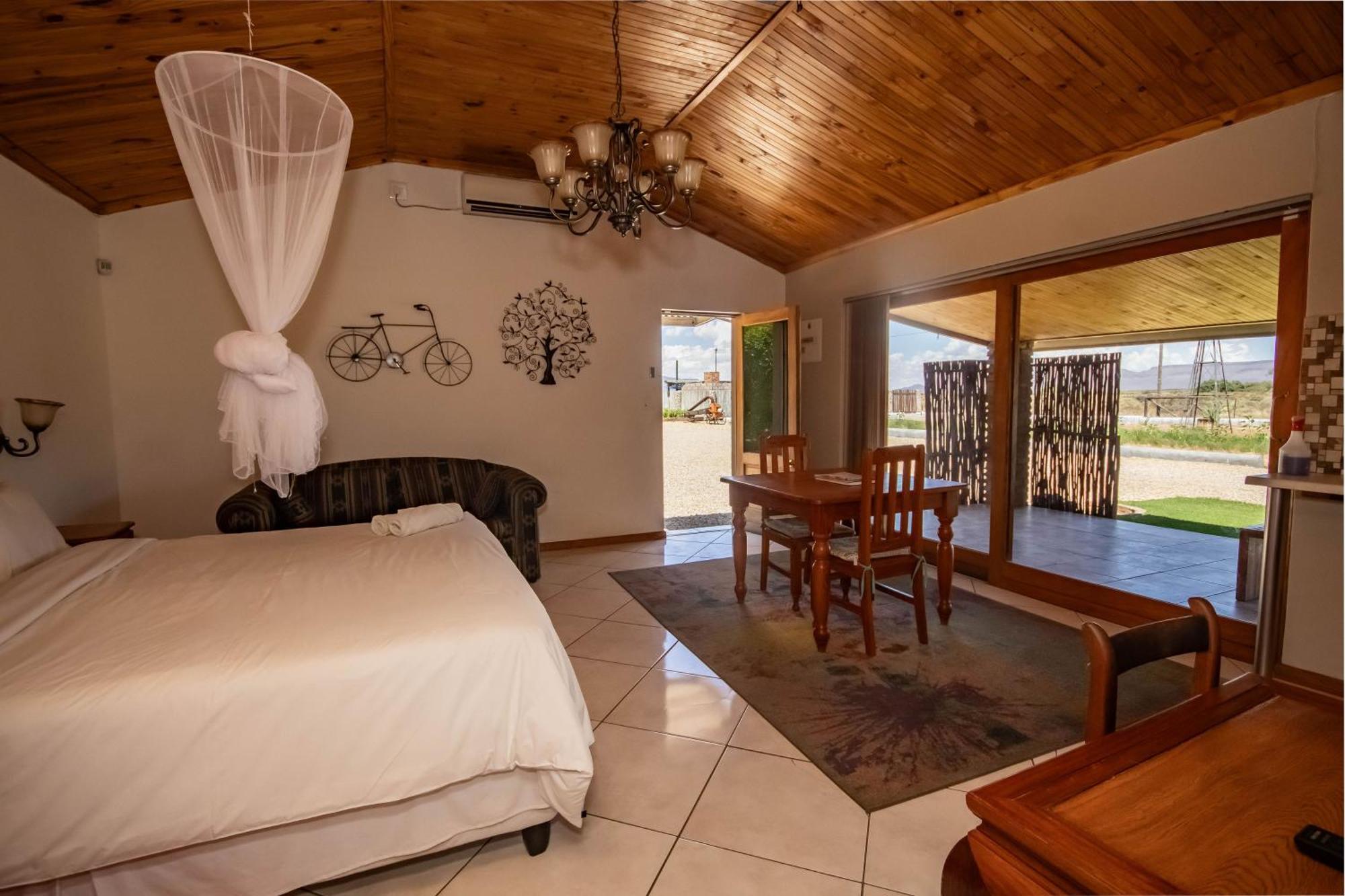 Tarantula Guest House Calvinia المظهر الخارجي الصورة