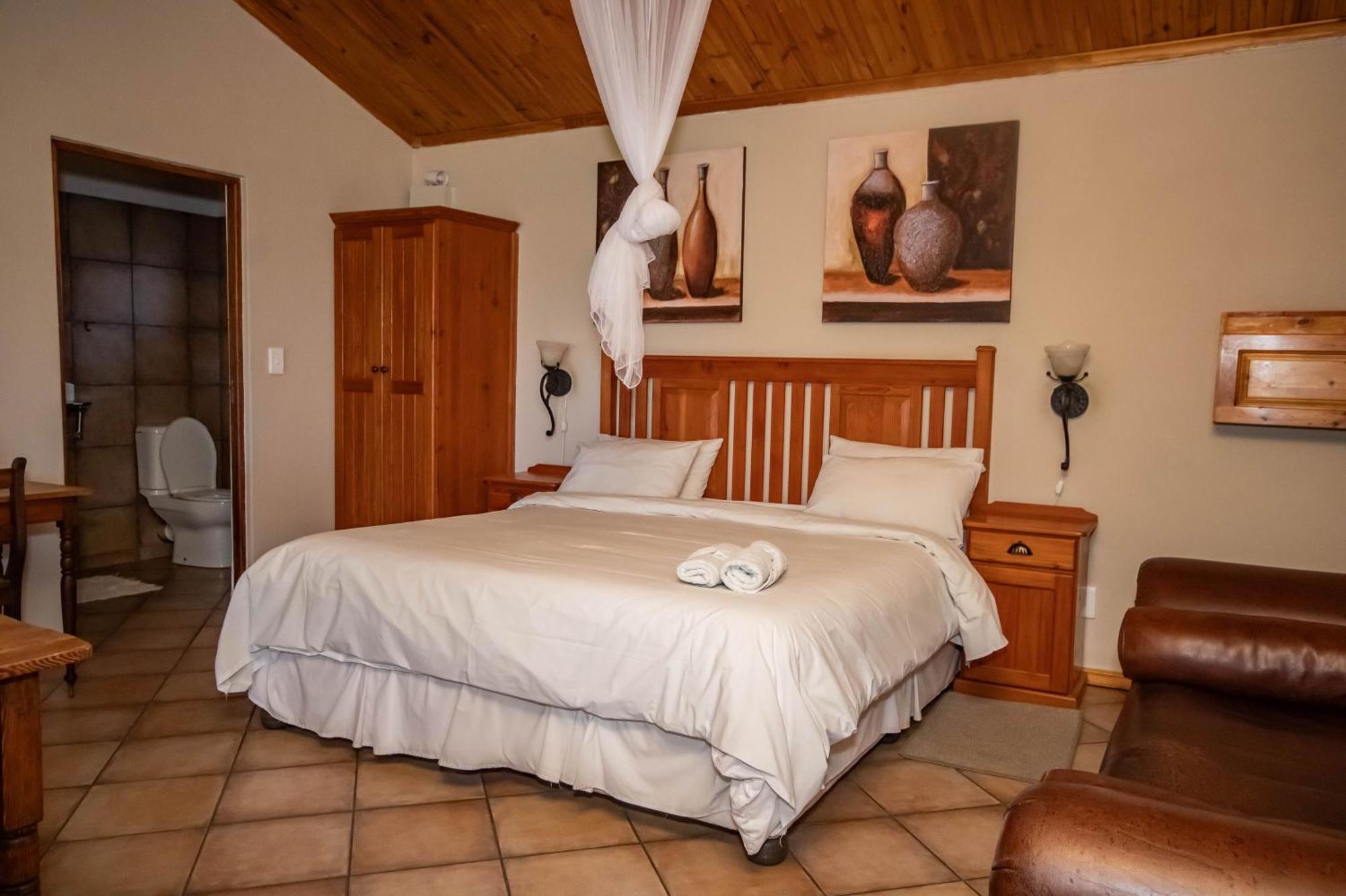 Tarantula Guest House Calvinia المظهر الخارجي الصورة